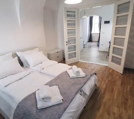 Apartman Tina Novi Sad Extérieur photo