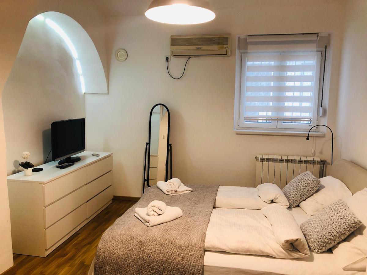 Apartman Tina Novi Sad Extérieur photo